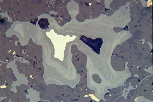 Banded secondary oxide [59 kb]