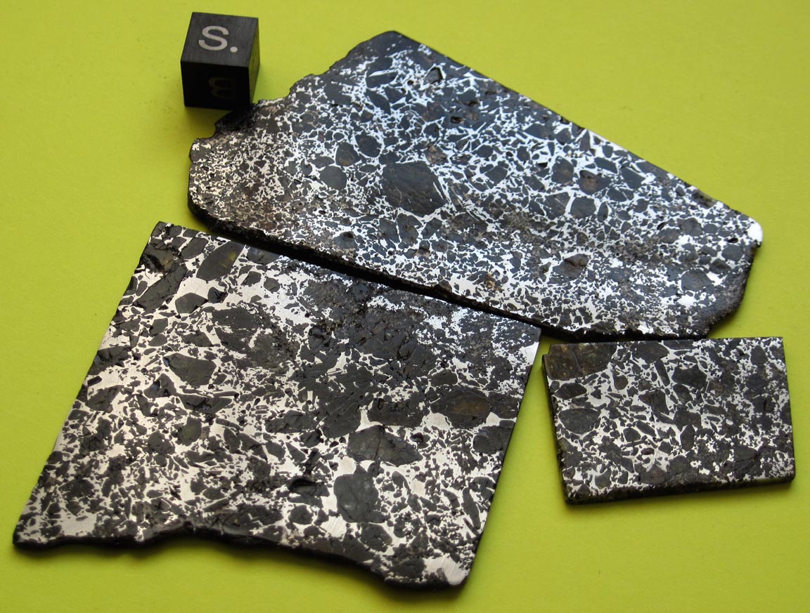 Seymchan pallasite slices, 232 kb]